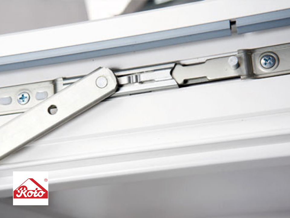 Remplacement de Quincaillerie Roto sur fenêtre Pvc Alu Bois Strasbourg